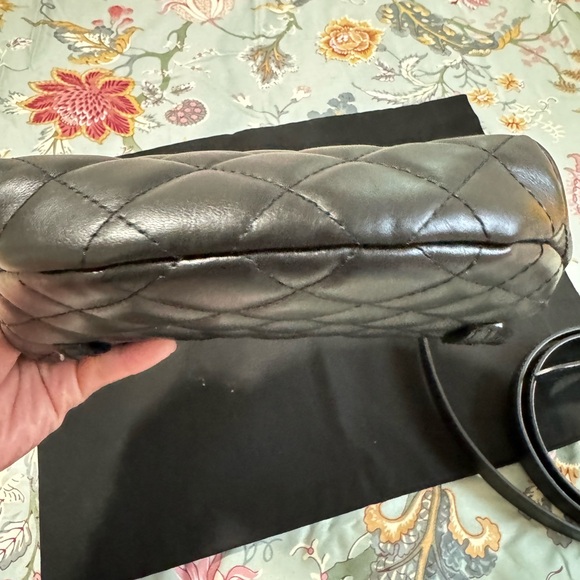 Chanel belt bag - Picture 5 of 10